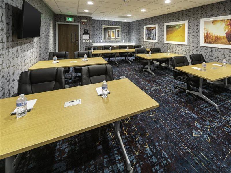 Hampton Inn & Suites Santa Maria Экстерьер фото