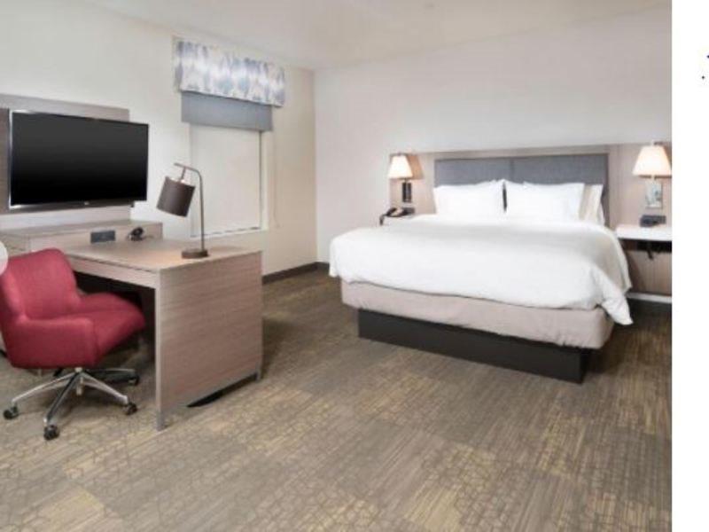 Hampton Inn & Suites Santa Maria Экстерьер фото