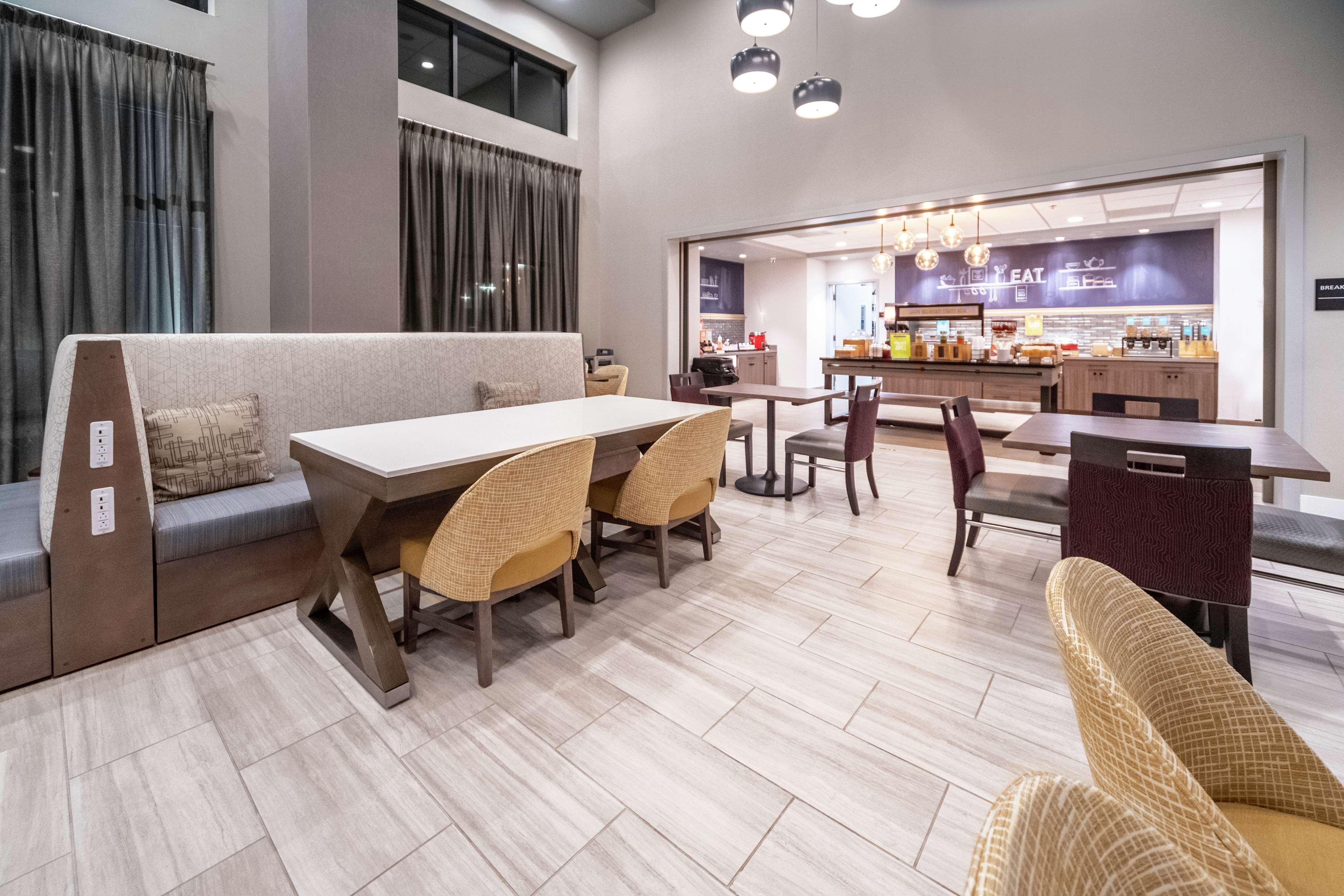 Hampton Inn & Suites Santa Maria Экстерьер фото